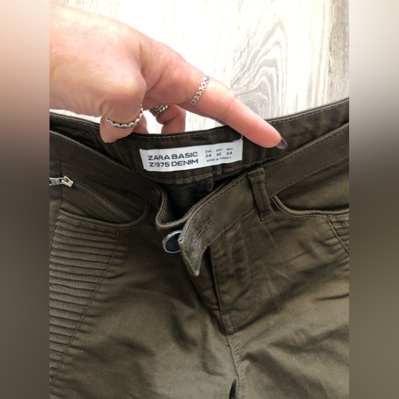 Zara Jeans - Picture 2 of 5